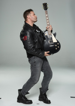 Żnin Wydarzenie Koncert Koncert Tomasz Karolak  z zespołem – „39 i pół. 15 lat później”